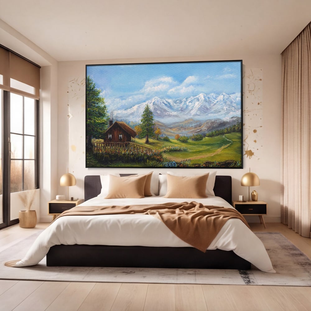 Tablou canvas cu tablou canvas cu peisaj montan si cabana, in rama de aluminiu negru, pe perete intr-un dormitor